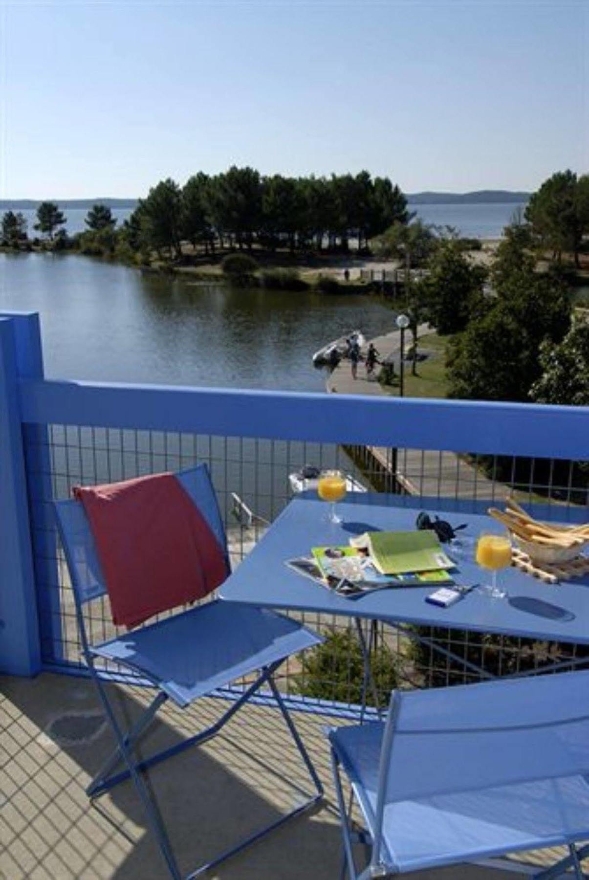 Residence Odalys Du Port Hourtin Exterior foto